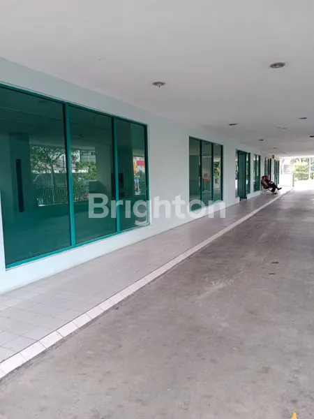 image KIOS BESAR LOKASI STRATEGIS SIAP PAKAI EX INDOMART APARTEMEN RIVERSIDE MUARA INDAH PLUIT JAKARTA UTARA (2)