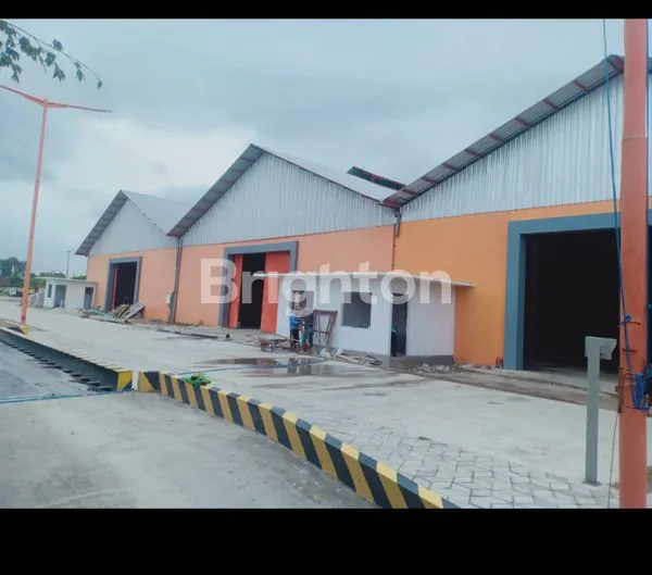 image GUDANG MADIUN SELUAS 1 HEKTAR  (2)