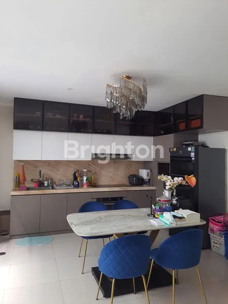 image RUMAH MEWAH 2 LANTAI FULL INTERIOR DI SUMMARECON DAYANA, DEKAT TOL (1)