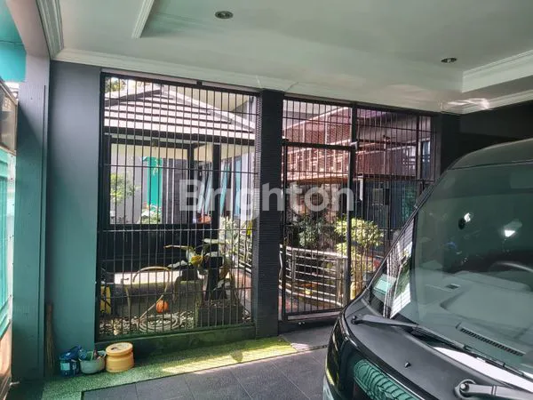 image RUMAH MEWAH 3 LANTAI FULL FURNISH DI KAWASAN ELITE BUBULAK BOGOR (5)