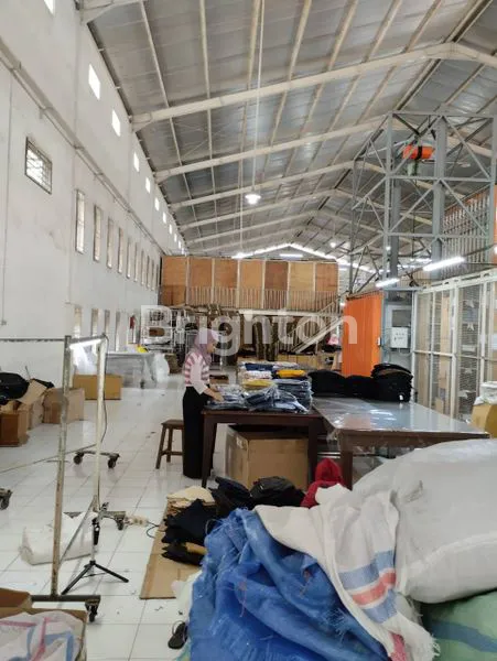 image DIJUAL GUDANG KONDISI MULUS TERAWAT , KEPATIHAN MENGANTI GRESIK (4)