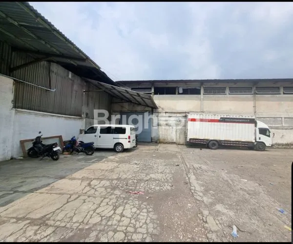 GEDUNG LT1HA DITENGAH KOTA BDG.COCOK U SEGALA USAHA.SHM LAGI