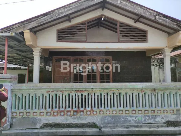 image RUMAH LUAS 433M² DI JANTUNG KOTA MADIUN, DEKAT SUN CITY MALL (2)