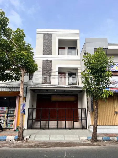 RUKO STRATEGIS 3 LANTAI DI TENGAH KOTA, DI PUSAT PERTOKOAN