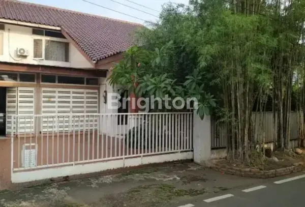 image RUMAH MEWAH MEGAH AREA PREMIUM CEMPAKA PUTIH STRATEGIS EKONOMIS (1)