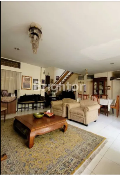 image RUMAH MEWAH MEGAH AREA PREMIUM CEMPAKA PUTIH STRATEGIS EKONOMIS (3)