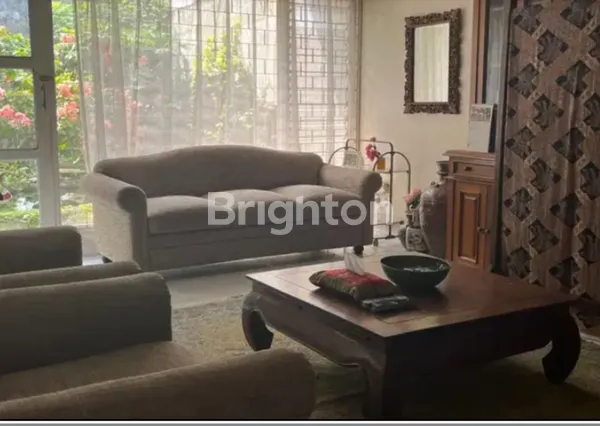 image RUMAH MEWAH MEGAH AREA PREMIUM CEMPAKA PUTIH STRATEGIS EKONOMIS (8)