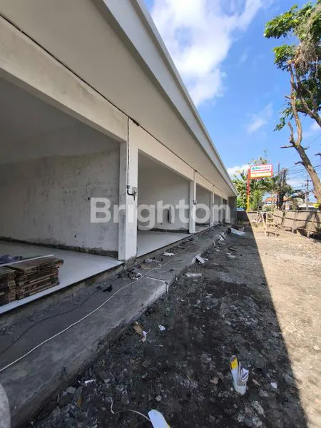 RUKO STRATEGIS 1 LANTAI – DERET 6 UNIT DI JALAN BATU BELIG, PETITENGET