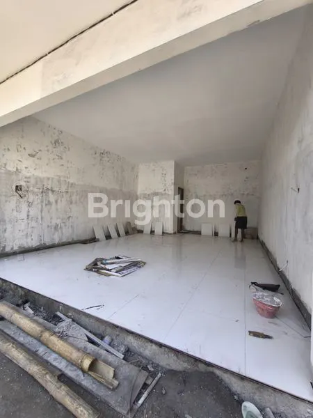 image RUKO STRATEGIS 1 LANTAI – DERET 6 UNIT DI JALAN BATU BELIG, PETITENGET (4)