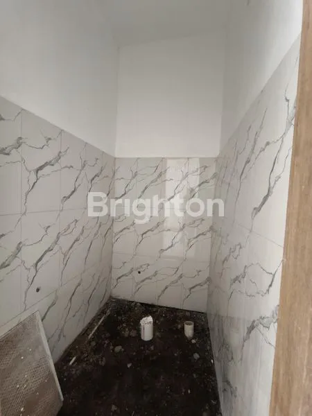 image RUKO STRATEGIS 1 LANTAI – DERET 6 UNIT DI JALAN BATU BELIG, PETITENGET (8)