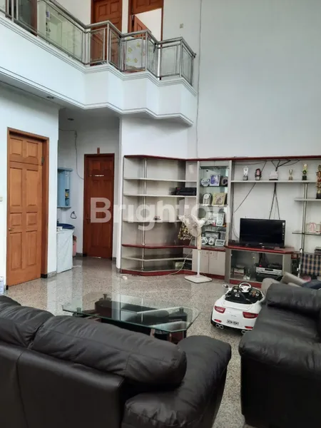 image RUMAH MEWAH & STRATEGIS DHARMAHUSADA INDAH UTARA (5)