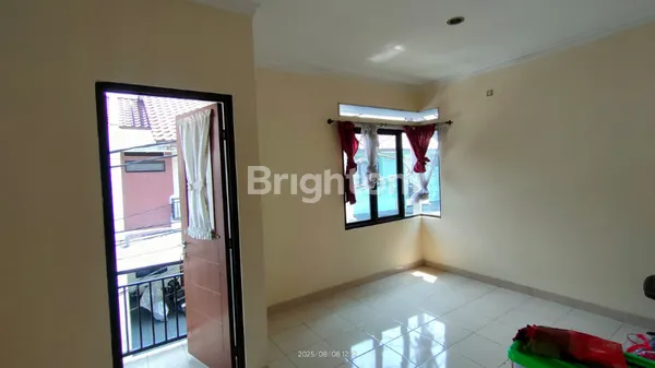 image RUMAH CLUSTER NYAMAN DI LOKASI STRATEGIS – CIRENDEU, TANGSEL (6)