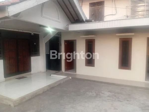 image RUMAH COCOK UNTUK KANTOR, MESS KARYAWAN DI JALAN KOLONEL SUGIYONO NGEMPLAK SOLO. (2)