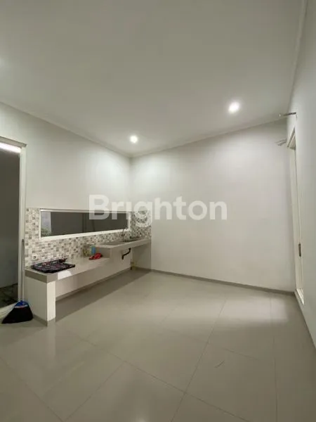 image RUMAH 2 LANTAI SIAP HUNI DI TUNGGULWULUNG - DEKAT UB MALANG (6)