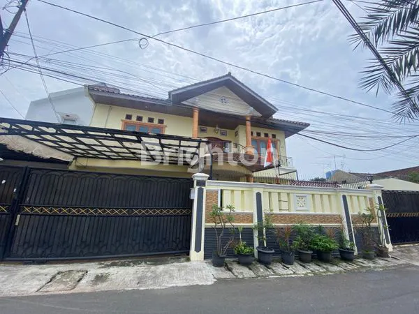 RUMAH ASRI JATI PADANG