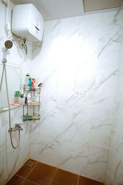 image RUMAH MEWAH FULL FURNISH 3KT DI WIBAWA MUKTI BEKASI - SHM (4)