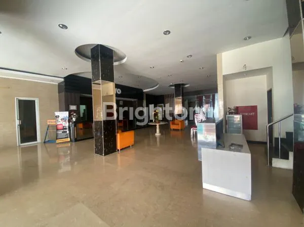 image HOTEL 8 LANTAI STRATEGIS 3 MENIT KE PANTAI LOSARI, MAKASSAR (5)