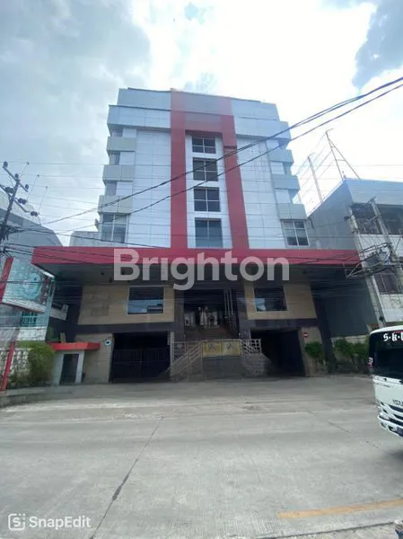 image HOTEL 8 LANTAI STRATEGIS 3 MENIT KE PANTAI LOSARI, MAKASSAR (8)