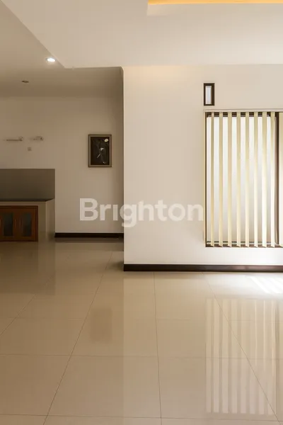 image RUMAH 2 LANTAI MODERN DEKAT TOL CILEUNYI - 5 MENIT KE GERBANG TOL (3)