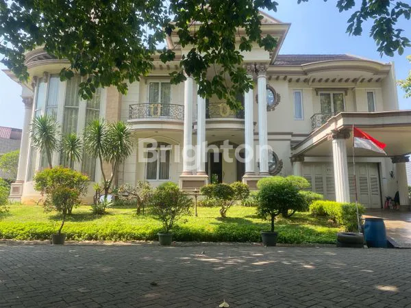 image RUMAH MEWAH & LUAS SIAP HUNI DI HOOK - KEMANG REGENCY, BEKASI (1)