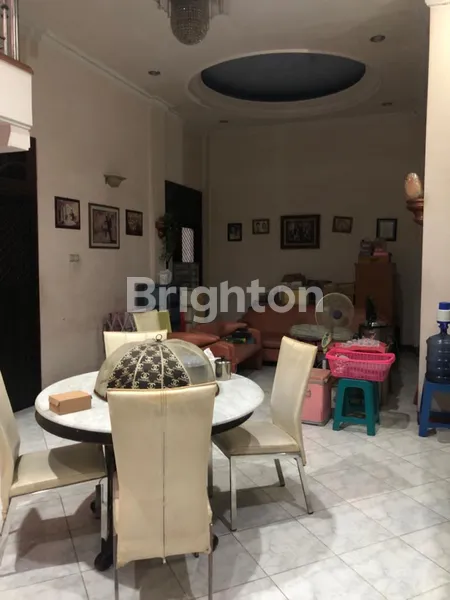 image RUMAH 2 LANTAI SIAP HUNI LOKASI STRATEGIS AKSES MUDAH DAN TENGAH KOTA LEBAK JAYA (3)