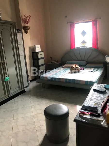 image RUMAH 2 LANTAI SIAP HUNI LOKASI STRATEGIS AKSES MUDAH DAN TENGAH KOTA LEBAK JAYA (8)