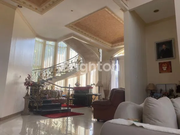 image RUMAH MEWAH & LUAS SIAP HUNI DI HOOK - KEMANG REGENCY, BEKASI (4)