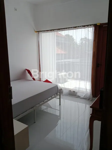 image RUMAH MODERN 2 LANTAI LOKASI STRATEGIS AREA JALAN TUKAD PAKERISAN,DENPASAR BARAT-BALI (7)