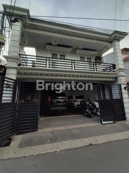 image RUMAH 2 LANTAI KELAPA DUA KEBON JERUK JAKARTA BARAT (1)