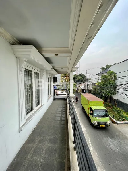 image RUMAH 2 LANTAI KELAPA DUA KEBON JERUK JAKARTA BARAT (7)