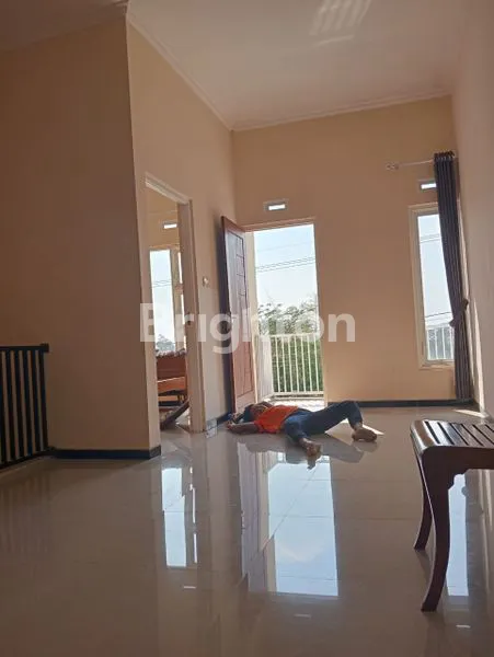 image RUMAH DUA LANTAI NYAMAN DENGAN DESAIN FUNGSIONAL DI KAWASAN GADING KULON DAU MALANG (7)