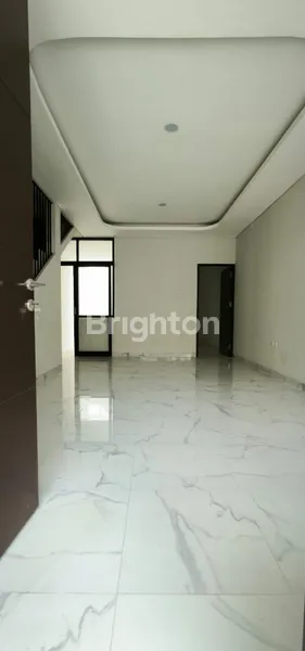 image RUMAH BARU MEWAH AREA KARANG EMPAT HARGA 1MAN DEKAT KENJERAN, PLOSO, LEBAK ARUM, PUTRO AGUNG, RANGKAH, KEDUNG COWEK, BRONGGALAN, KALIWARON, UNAIR, KALIJUDAN, TAMBAKSARI, LEBAK TIMUR, RS MITRA KELUARGA, PAKUWON CITY (1)