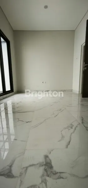 image RUMAH BARU MEWAH AREA KARANG EMPAT HARGA 1MAN DEKAT KENJERAN, PLOSO, LEBAK ARUM, PUTRO AGUNG, RANGKAH, KEDUNG COWEK, BRONGGALAN, KALIWARON, UNAIR, KALIJUDAN, TAMBAKSARI, LEBAK TIMUR, RS MITRA KELUARGA, PAKUWON CITY (8)