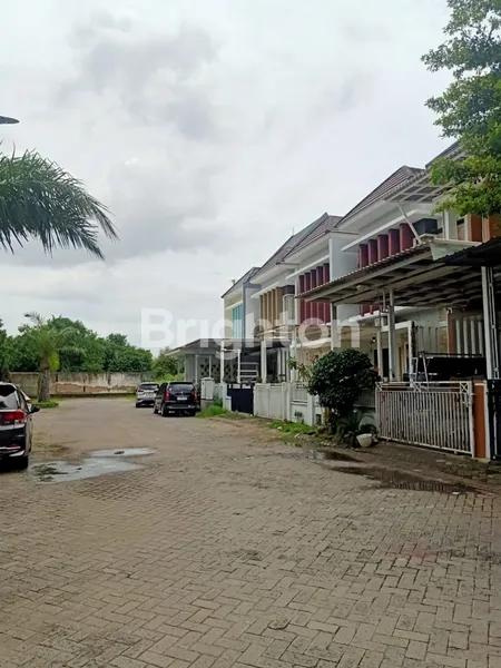 image RUMAH DI PERUMAHAN WISATA SEMANGGI WONOREJO RUNGKUT DEKAT MERR, TOL WARU JUANDA, PONDOK TJANDRA (8)