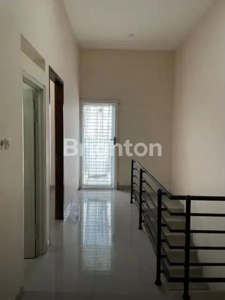 image RUMAH NYAMAN DAN STRATEGIS (7)