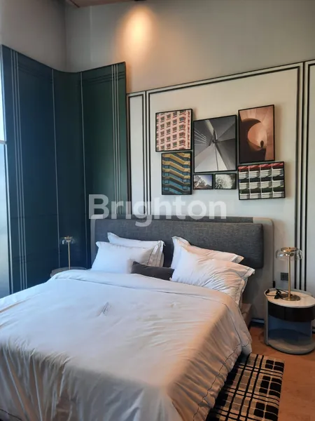 image HUNIAN MINIMALIS 2 LANTAI DEKAT PAKUWON MALL, PERUMAHAN AMEGA WEST PARC ,DISTRICT ONE, SIGNATURE WITH POOL (3)