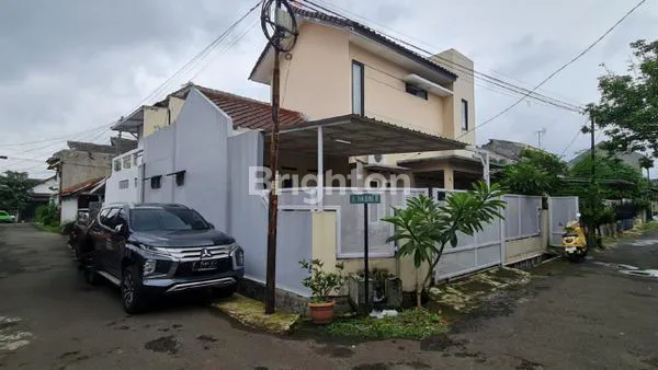 image RUMAH TROPIS MODERN DI TENGAH KOTA BOGOR (1)