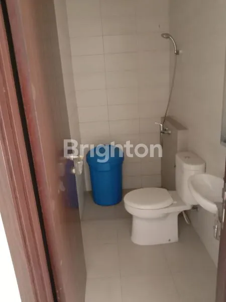 image RUMAH 2 LANTAI SIAP HUNI REGENT TOWN BSD (4)