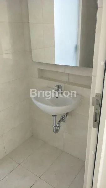 image TH00044 DI JUAL RUMAH GRAND PAKUWON (5)