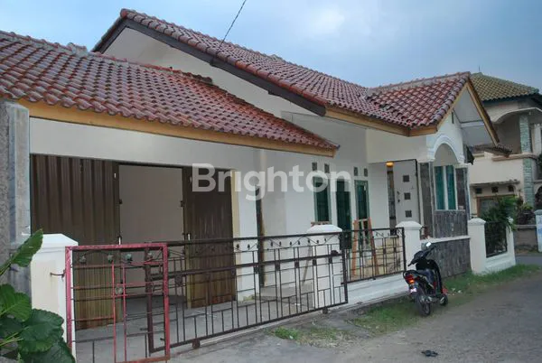 image RUMAH TINGGAL DENGAN HALAMAN BELAKANG LUAS DI BUANASARI LOGAM BANDUNG (2)