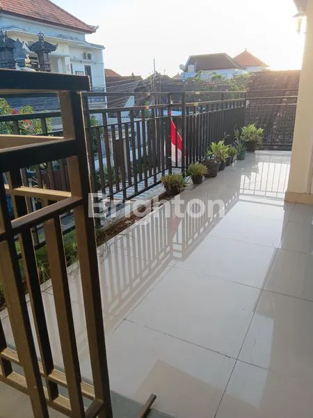 image DISEWAKAN RUMAH FURNISHED – JIMBARAN KORI NUANSA UTAMA TIMUR ALAMAT: JL. NUANSA UTAMA TIMUR  HARGA SEWA RP185.000.000 / 2 TAHUN (3)