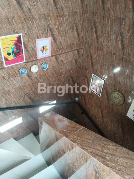 image DIJUAL RUMAH BISA NEGO LANTAI 3 VIEW SUN SET (4)