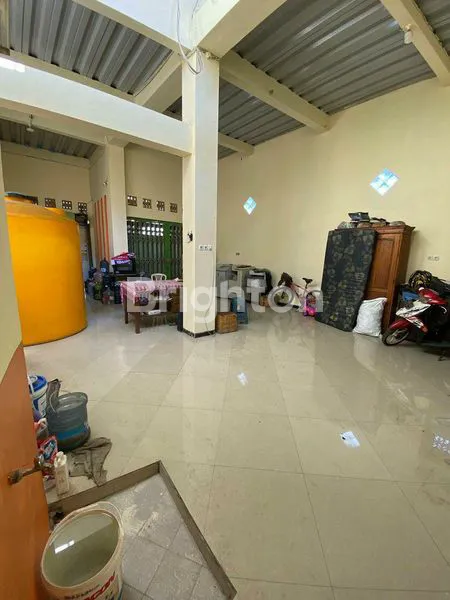 image RUMAH USAHA STRATEGIS 2 LANTAI RAYA ASEMROWO (3)