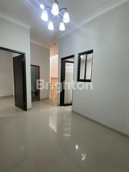 image RUMAH BARU YANG BISA DIJADIKAN UNTUK RUMAH KOS ATAU RUMAH PRIBADI (3)