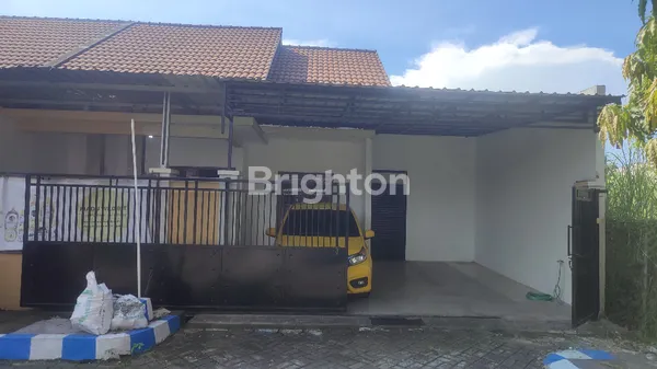 SEWA RUMAH HOOK DI KENARI RESIDENCE DEKAT PONDOK CANDRA HARGA MURAH