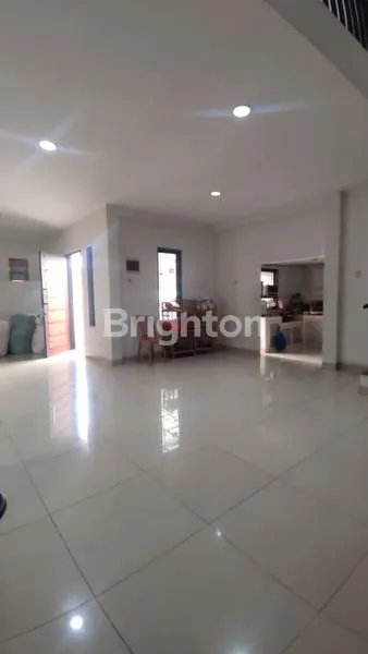 image RUMAH TANJUNG DUREN  2 LANTAI TERAWAT RAPI  DAN STRATEGIS  (4)