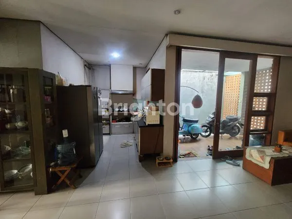 image RUMAH SIAP HUNI DI GRIYA LOKA BSD 3+1 KT (8)