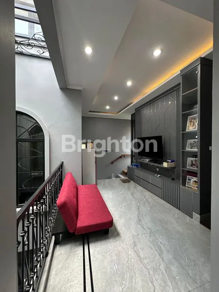 image RUMAH DI HARAPAN INDAH BEKASI FURNISH (1)