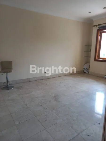 image RUMAH MEWAH DAN CANTIK DIJUAL DALAM KOMPLEK ELITE (3)