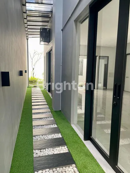 image DIAN ISTANA NEW HOUSE MODERN MINIMALIS ROW LEBAR 3 MOBIL (6)